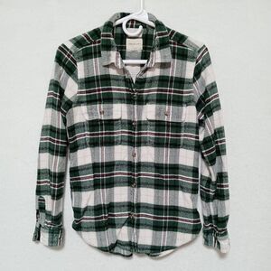 American Eagle Shirt Women's Size M Flannel Plaid Green White Red Classic Fit